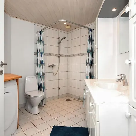 Four-Bedroom Holiday Home In Haderslev Diernæs