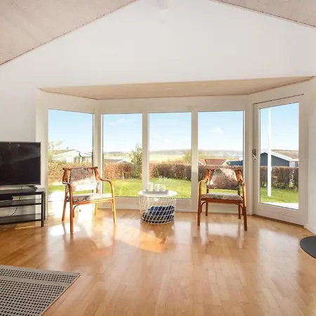 Four-Bedroom Holiday Home In Haderslev * Diernæs
